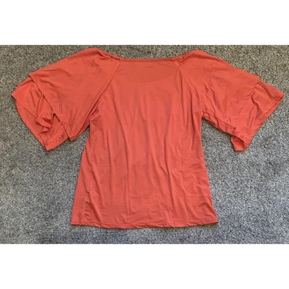 Women's XL Short Sleeve Blouse Red *NWT* - Picture 2 of 4